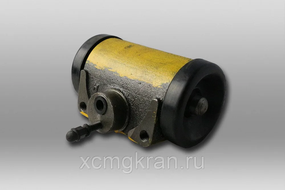 Цилиндр тормозной грейдера XCMG gr215