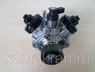 Топливный насос ТНВД BOSCH 03L130755R