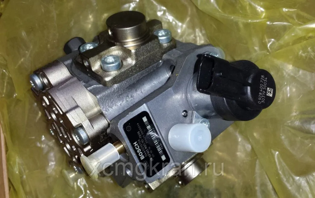 Топливный насос ТНВД BOSCH 0445010158
