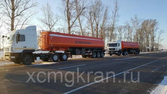 Полуприцеп цистерна 35 000 кг AVIC 2017