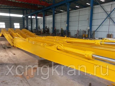 Удлиненная стрела экскаватора komatsu