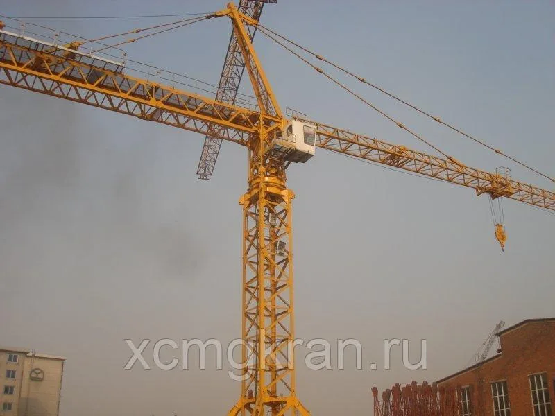 Башенный кран серии QTZ 80