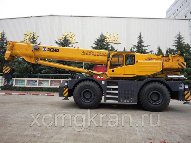 Самоходный кран XCMG RT60 грузоподъемностью 60 тонн 4