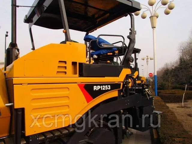 Асфальтоукладчик XCMG RP1253 — изображение 2