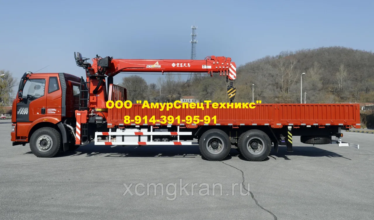 Грузовик FAW с КМУ (кран-манипулятор)