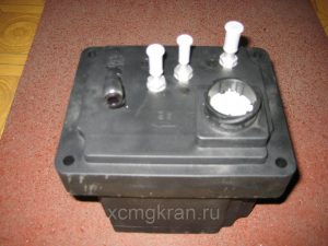 Насос мочевины автокрана XCMG qy25k5s (Adblue) — изображение 3