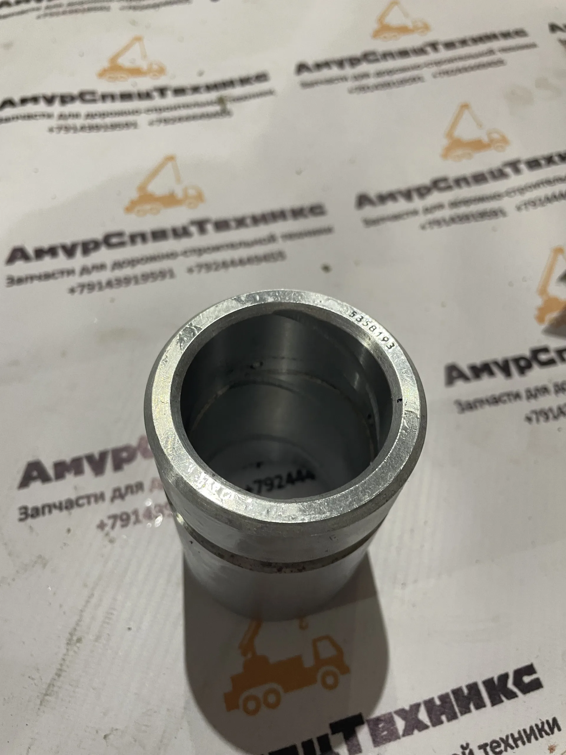 Направляющая втулка MG19002200/ 5358185 sem 919, 921, 922 — изображение 3