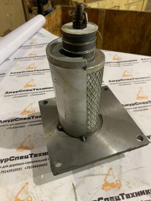 Фильтр кпп в сборе  956.4.7 /Z-956-040-00002 погрузчика Changlin — изображение 2