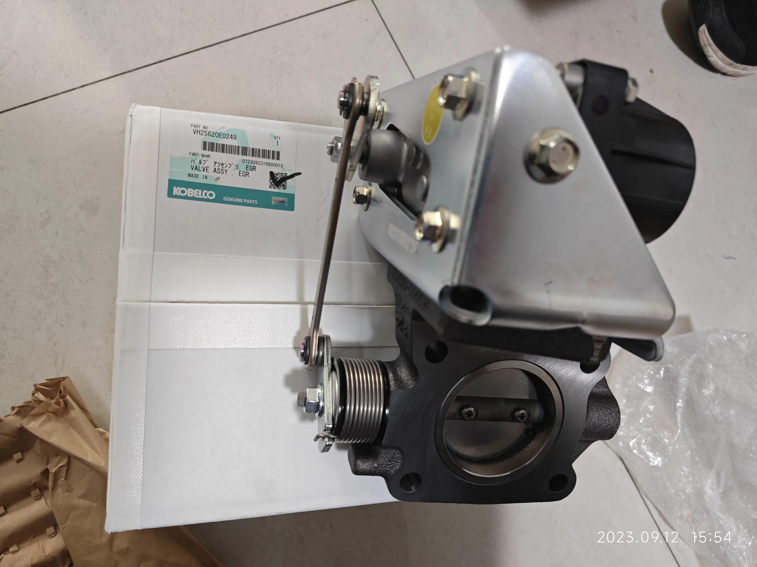Клапан ЕГР для гусеничного крана KOBELCO SL4500