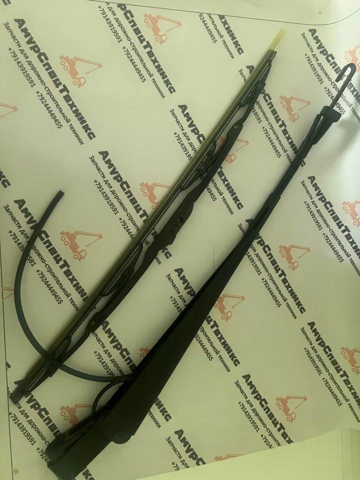 Щетка стеклоочистителя автокрана XCMG