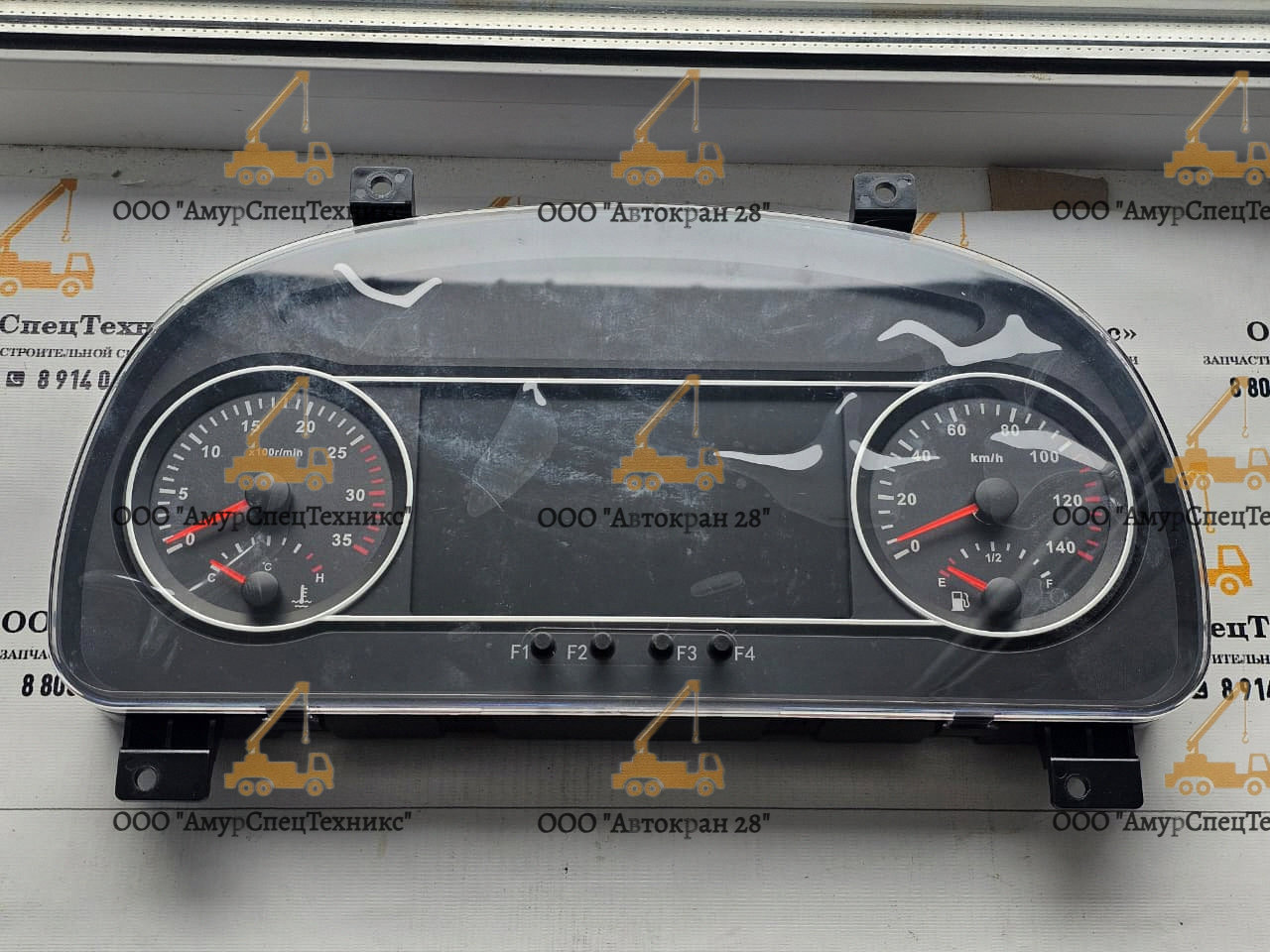 Приборная панель автокрана Zoomlion