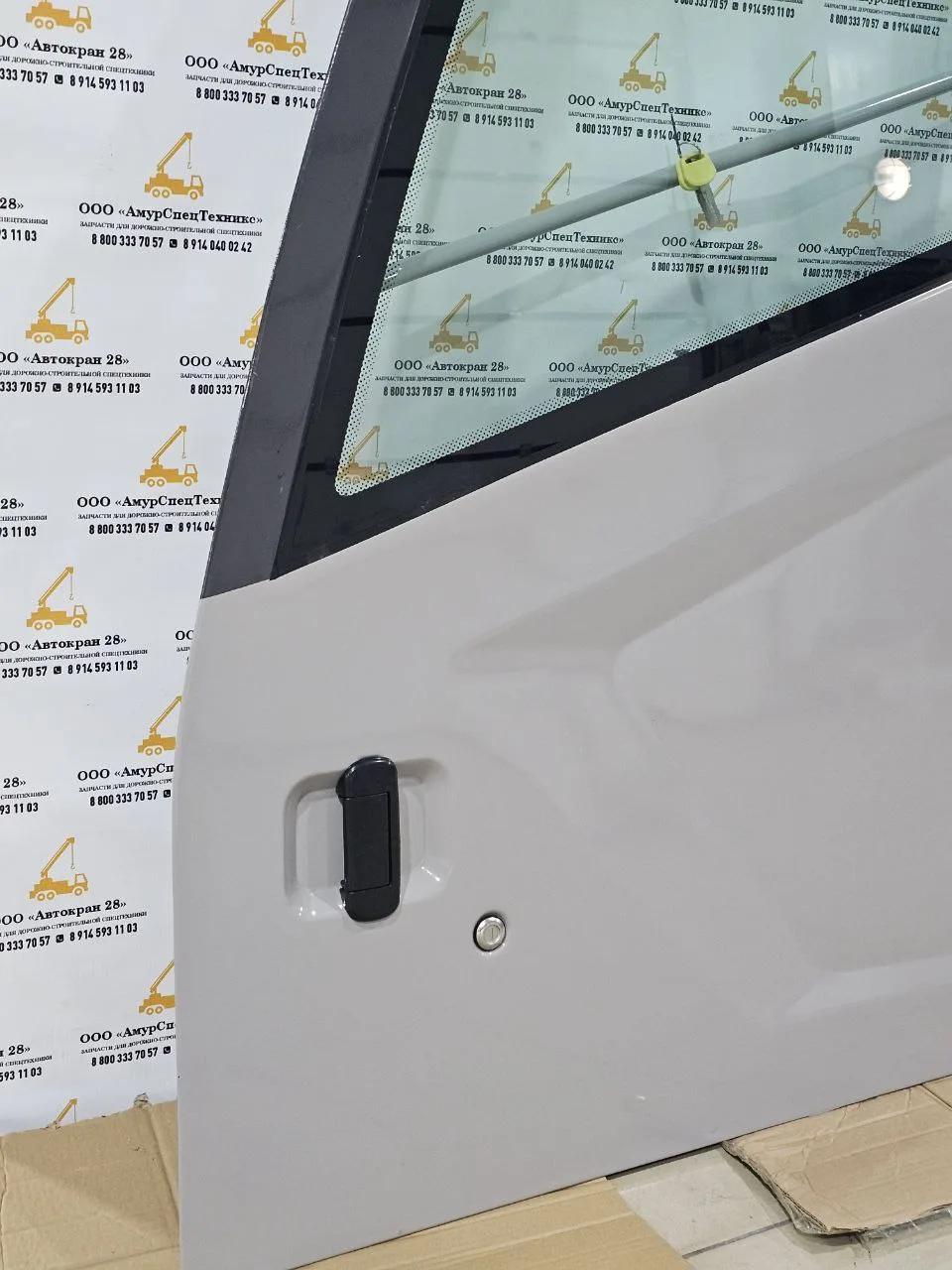 Дверь кабины крановщика в сборе Zoomlion ZTC600V — изображение 2